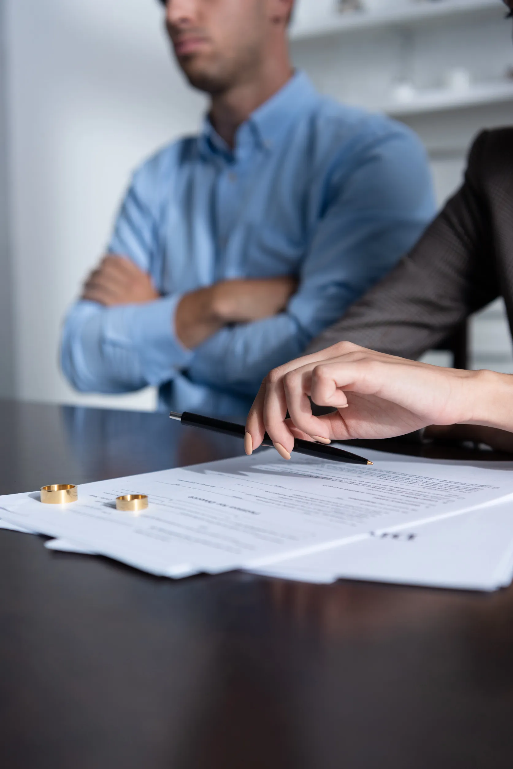 divorce lawyer