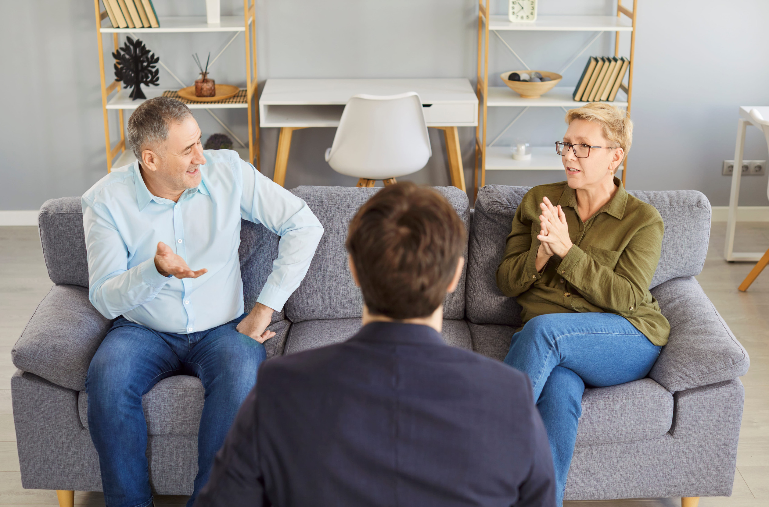 San Antonio divorce lawyer consulting client divorcing a narcissist